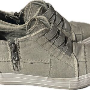 Stylish Gray Women’s Hidden Wedge Sneakers